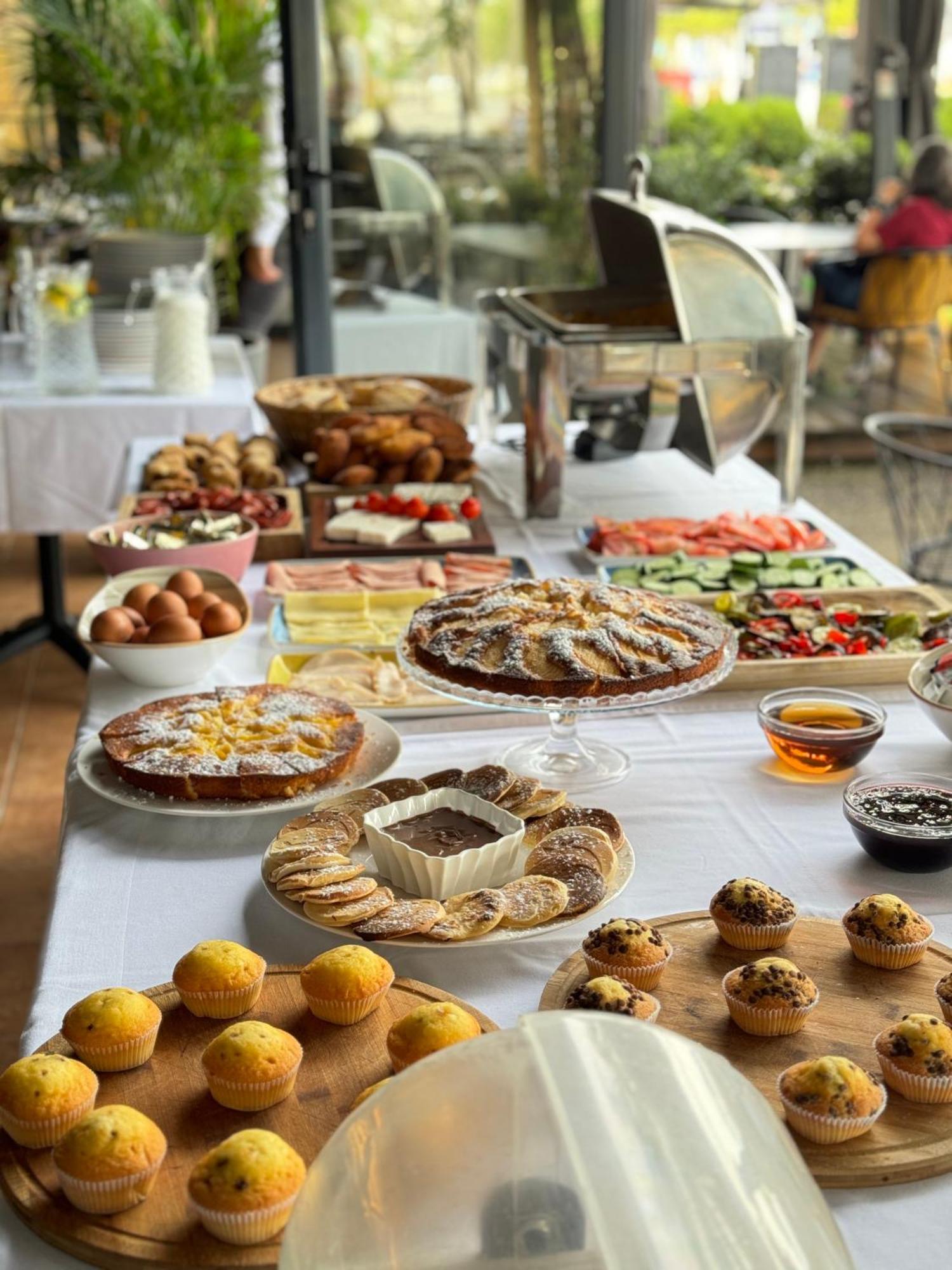 Hotel Patio Vlorë 外观 照片